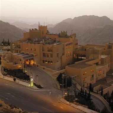 Movenpick Nabatean Castle Hotel Petra