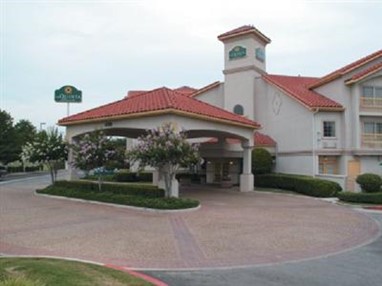 La Quinta Inn and Suites Fort Worth North