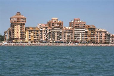 Golden Beach Apartments
