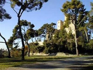 Chateau De Meyrargues
