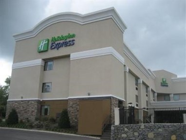 Holiday Inn Express W-I40/Whitebridge Road