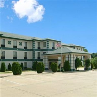 Collins Inn & Suites Cedar Rapids
