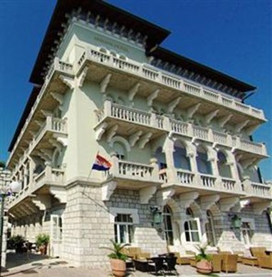 Arbiana Hotel