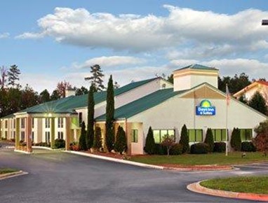 Days Inn and Suites Norcross