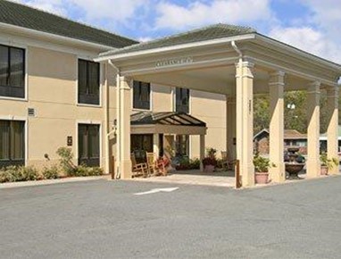 Baymont Inn & Suites - Savannah (West)
