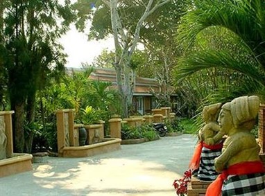 Riviera Resort Pattaya