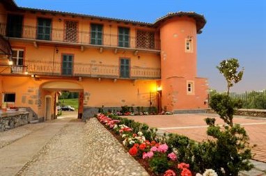 Tenuta Montezeglio Guesthouse Invorio