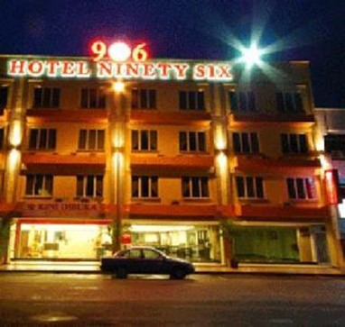 Hotel Ninety Six Malacca Town