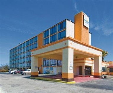 Budgetel Inn & Suites Airport San Antonio