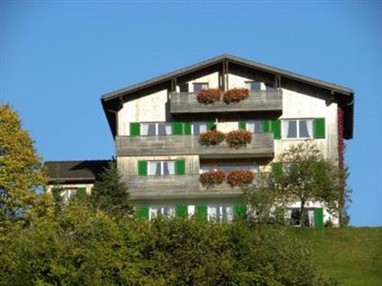 Ferienhaus Bergland Hotel Bizau