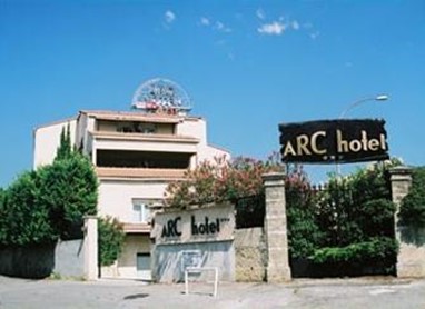 Arc Hotel