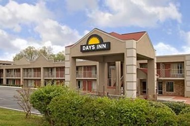 Ameristay Inn & Suites Knoxville