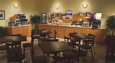 Holiday Inn Express & Suites Morton-Peoria Area