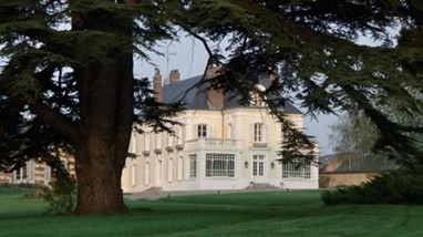 Chateau De Requiecourt Cahaignes