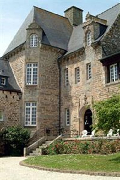 Logis Chateau Hotel De Brelidy
