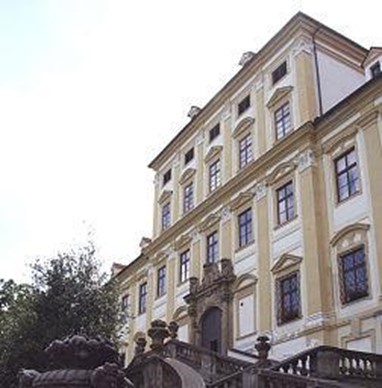 Hotel Zamek Cerveny Hradek