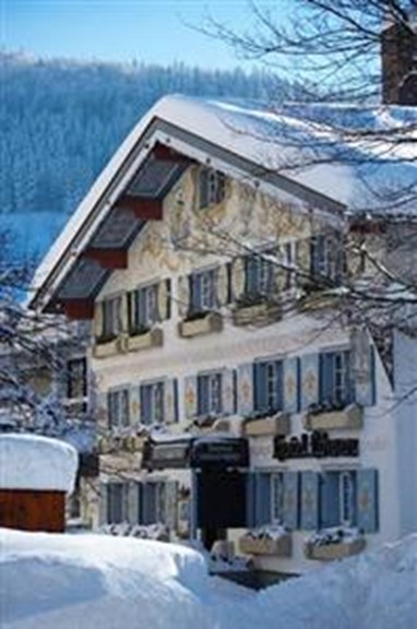 Hotel-Traditionsgasthaus Lowen