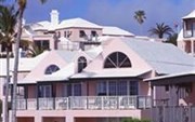 Pink Beach Club & Cottages