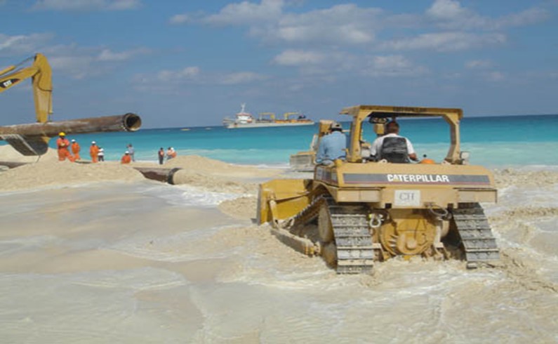 Пляжные работы на Канкуне