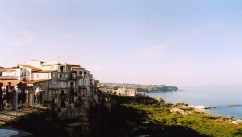Вид со смотровой площадки Тропеа