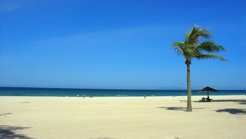 Пляж в Дананге. Furama Resort.