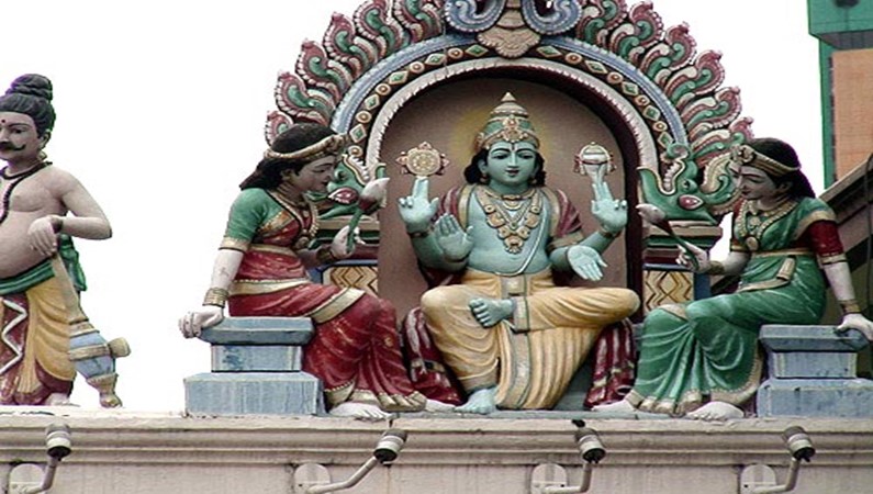 Гопурам храма Шри Мариямман