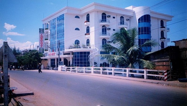 Гостиница Тхонг Нхат - Фанранг