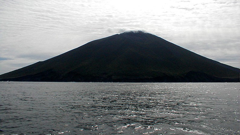 Вулкан Атсонопури