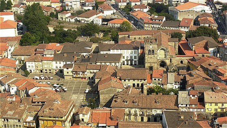 Гимараеш<br>imagesofportugal.com