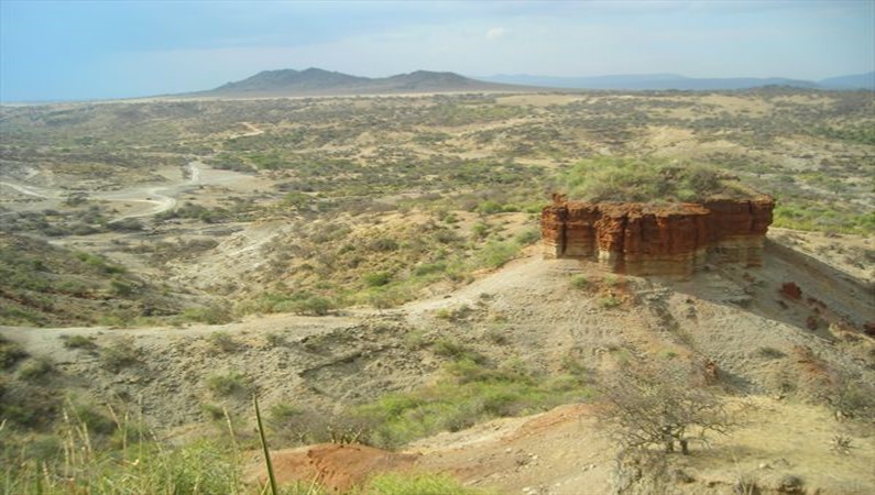 Ущелье Олдувай где был найден след австралопитека и останки первых Homo