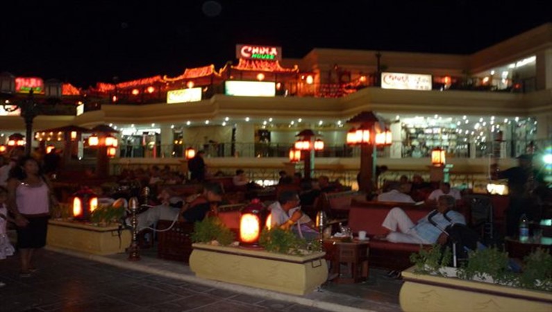 Арабская ночь, волшебный Восток. Naama Bay – деловой центр Шарм-эль-Шейха.