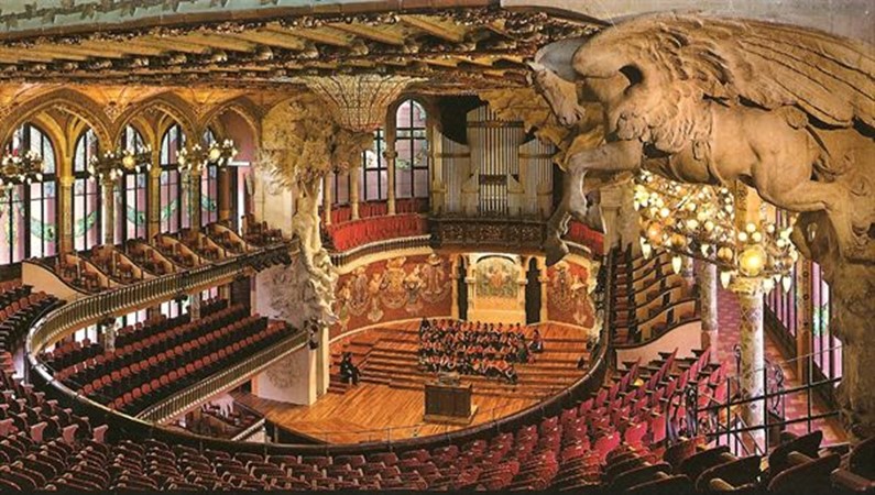 Концертный зал Дворца каталонской музыки