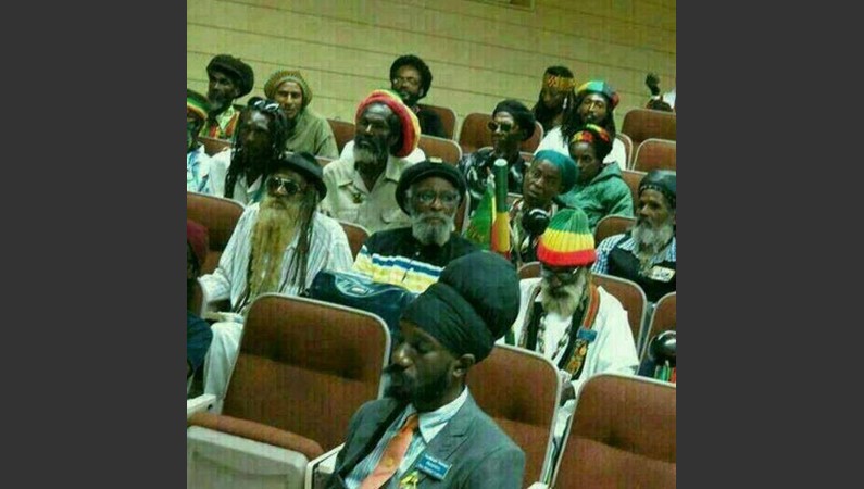 В зале заседаний Парламента Ямайки