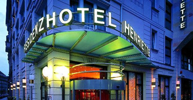Derag Hotel Henriette – 9 мая встретили в Берлине