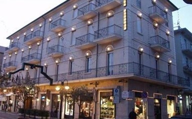 Hotel St. Pierre Rimini - Очень рекомендую этот домашний уютный отель!