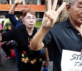В Таиланде за использование жеста из фильма “Голодные игры” можно попасть в тюрьму