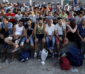 Беженцы разрушили турбизнес Греции