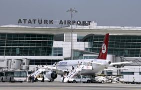 Россиян, пытавшихся предотвратить теракт в Турции, сняли с рейса самолёта
