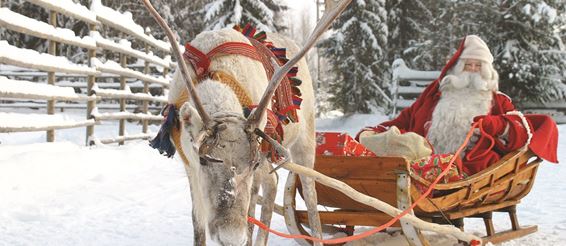 Санта-Клаус открыл рождественский сезон в Лапландии!