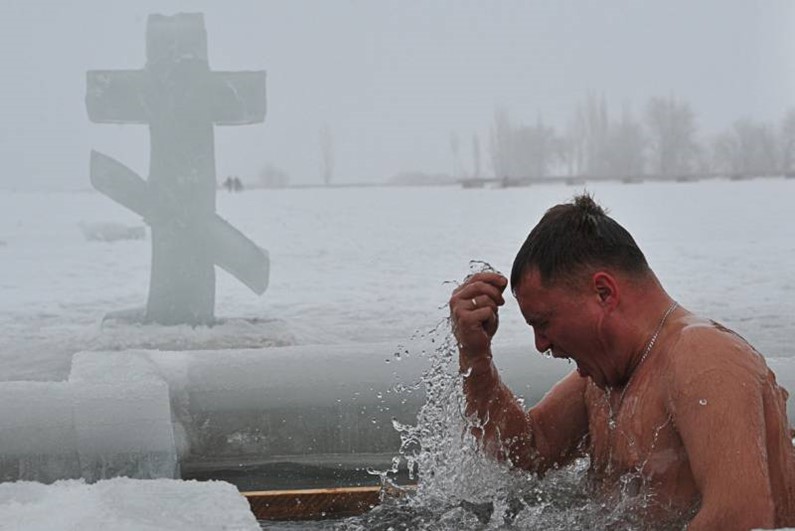 Лучшие проруби и иордани России для купания на праздник Крещения Господня
