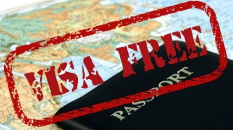 Сколько стран россияне могут посещать без визы?