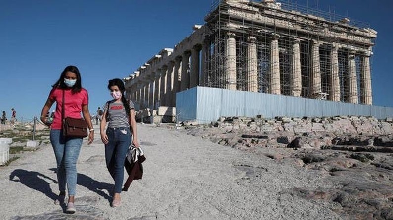 Греция снимает карантин для путешественников 