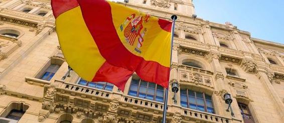 Испания открыта для всех вакцинированных туристов