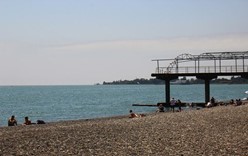 Туроператоры рассказали, сколько стоит отдых в Абхазии в августе