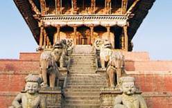 Из Непала постепенно вывозят туристов