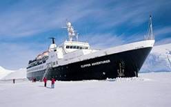 Туристы в Антарктике сели на мель