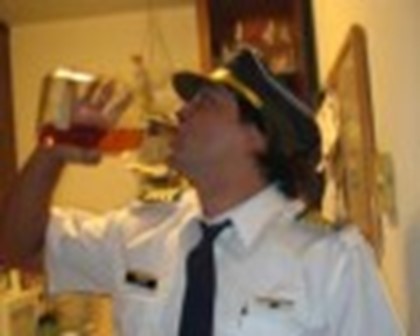 В Голландии полиция арестовала пьяного пилота