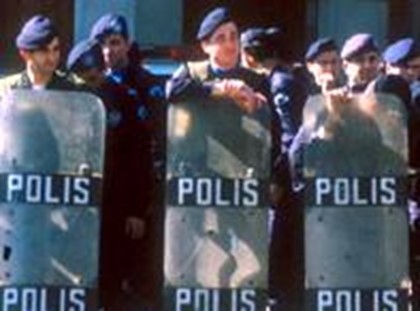 В столице Турции начались беспорядки