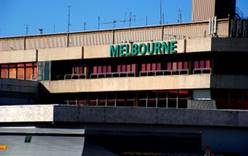 Аэропорт Мельбурна оброс грязью из-за забастовки уборщиков