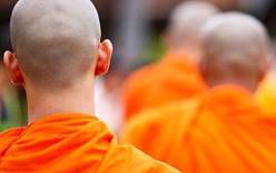 Монахи нарушили правила в Паттайе